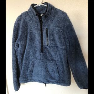 Blue 1/2 zip VS Sherpa sweater/jacket size XS